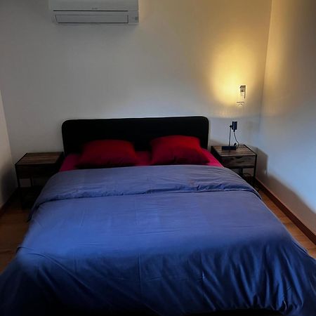 Edendebruges Apartment Bagian luar foto