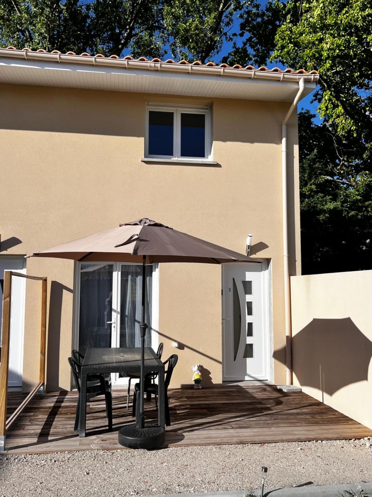 Edendebruges Apartment Bagian luar foto