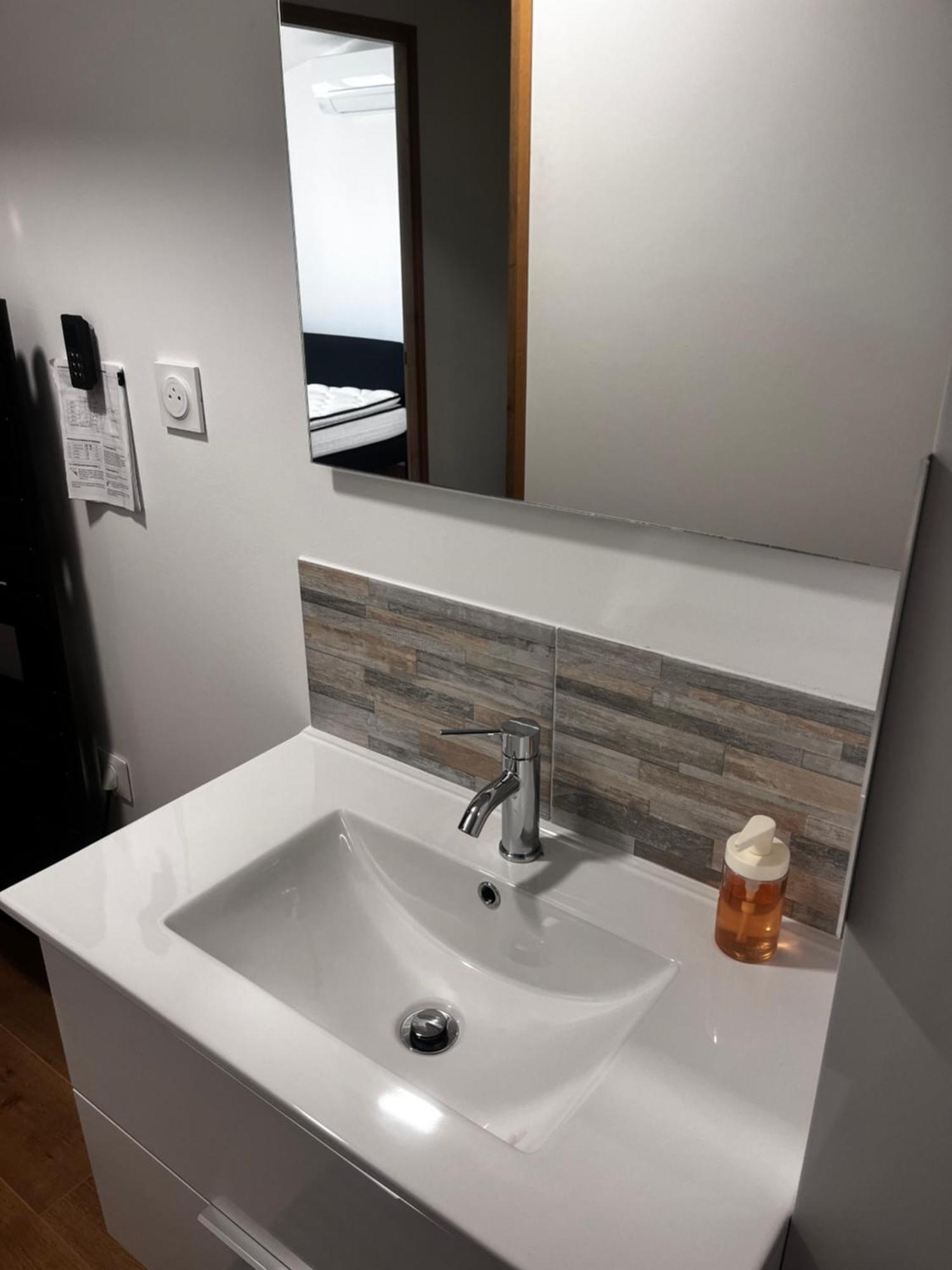 Edendebruges Apartment Bagian luar foto