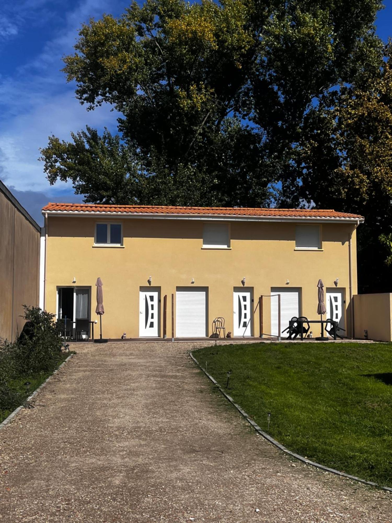 Edendebruges Apartment Bagian luar foto