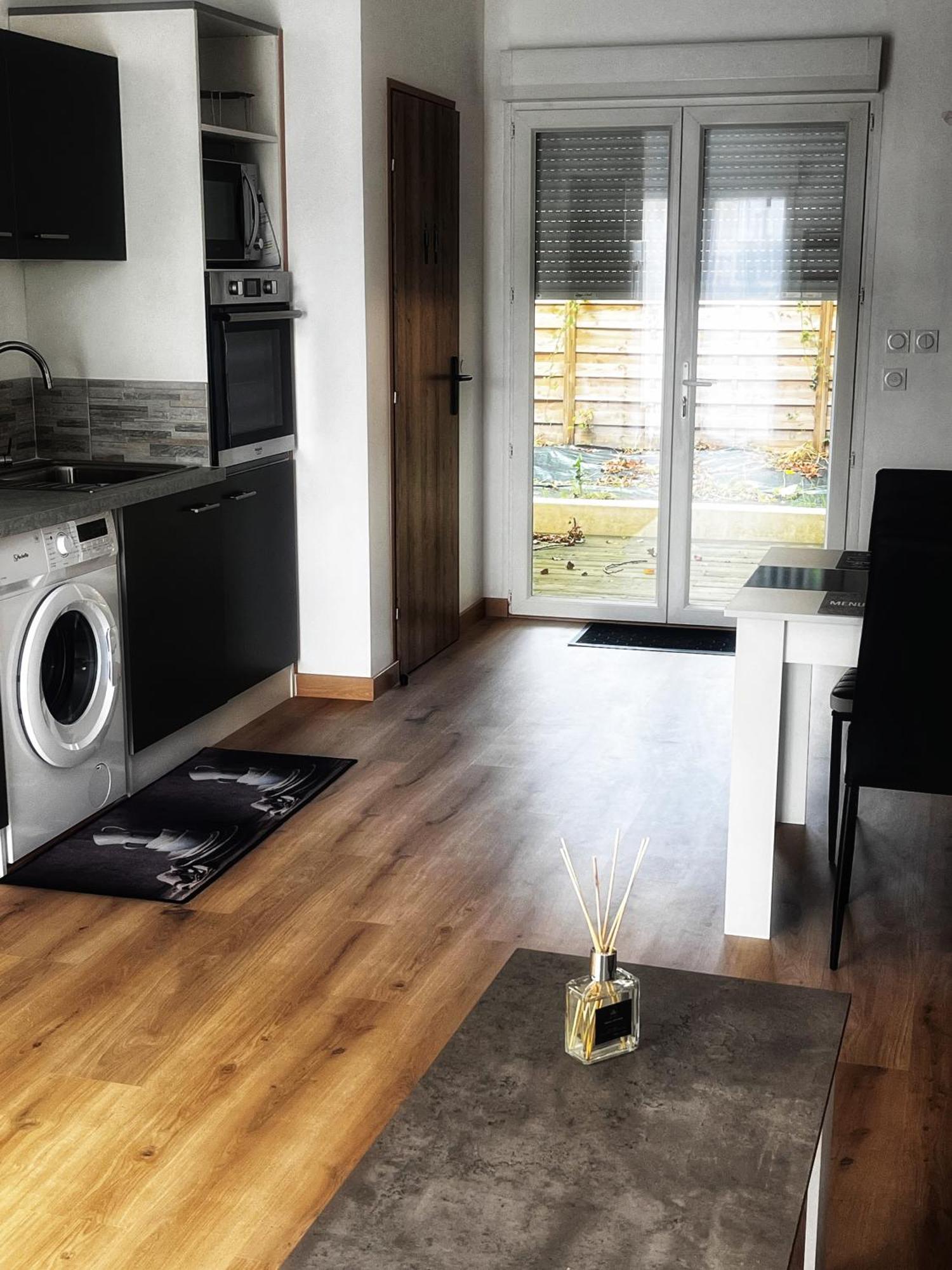 Edendebruges Apartment Bagian luar foto